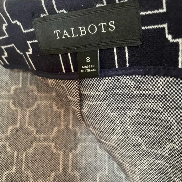 Talbot’s navy pencil skirt with white design. Size 8. - Picture 3 of 3